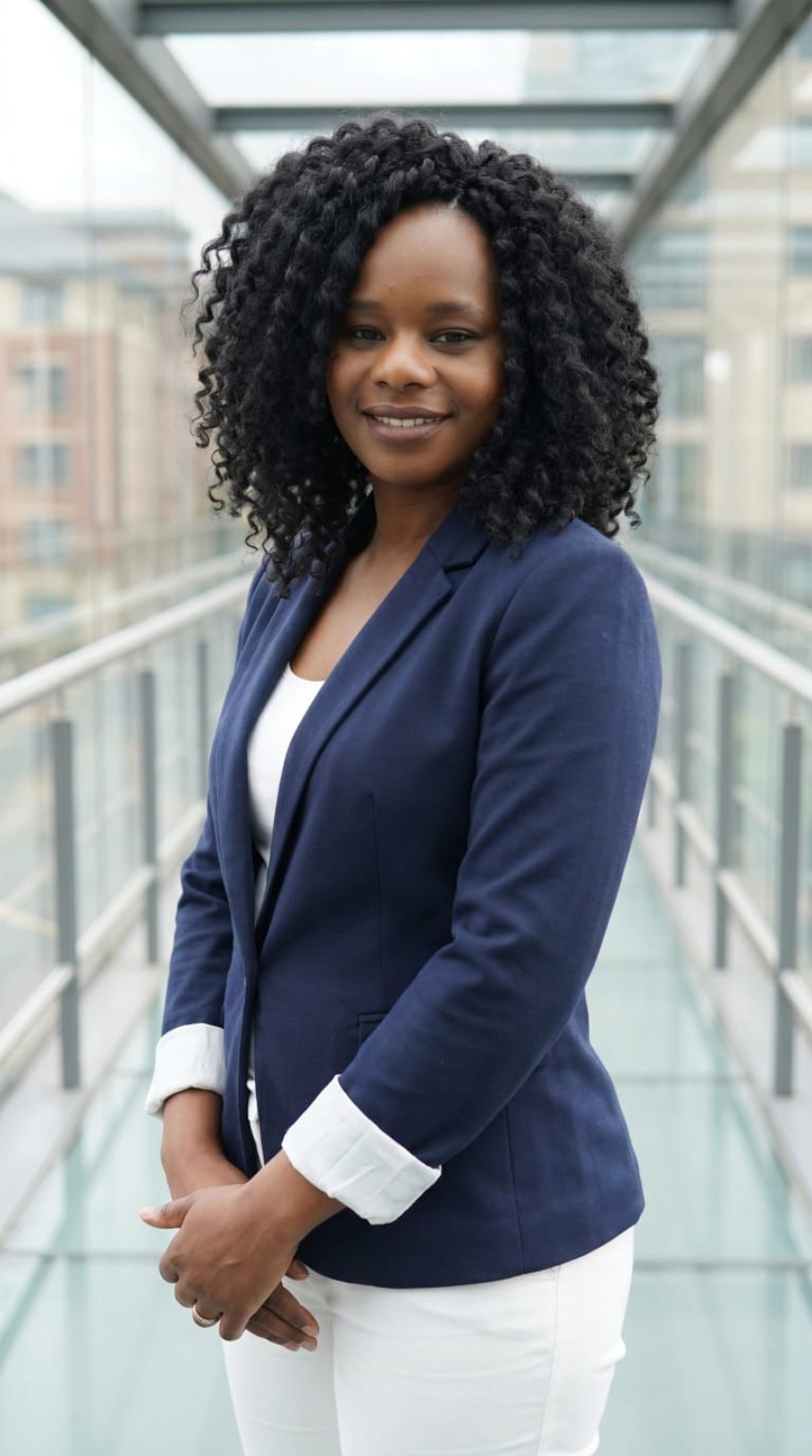 Portrait de Mme Dalia Coulibaly, Directrice · orientation et mobilité internationale